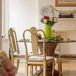 2 Bdr Mayfair & Selfridges Lux Pad