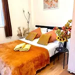 2 Bed Flat Near To Tower Bridge