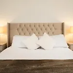 Cozy 1 Bedroom Apartment Close To Excel