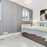Exclusive 4 Bedroom House In The Heart Of Hackney!