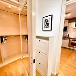 Great River Thames View Entire Apartment In The Most Central London