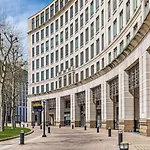 Modern 2 Bedroom Apartment London Canary Wharf O2 Arena Excel London - Great Transport Links
