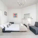Modern & Elegant Chelsea Apartment, Prime Central Location, Near Harrods, Knightsbridge & Imperial College