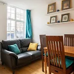 Cozy Suites