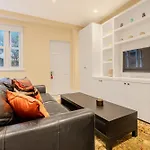 Charming 2Br Flat W Garden, 10Min Clapham South St
