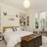 Spacious One Bedroom Flat