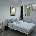 London E1 Stay
