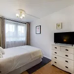 Regent\'S Park Apartment