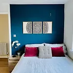 2 Bed Flat With Sunny Terrace