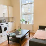 Cozy 2-Bedroom Apartment With Free Wi-Fi In Shepherds Bush Near Westfield