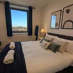 Hale Elite Apartment - 20 Min From Central London