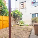 Redesigned 1Bd Victorian Coach House Dalston