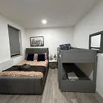 Luxury 1 Bedroom With Open Plan Kitchen For 6 Person In Central London! E1