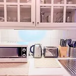 Chelsea Iconic London City Area Apartment