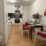 Cost Effective Room In Hammersmith