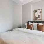 Your 2Br Spot In Soho