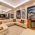 Luxurious Central Azbe