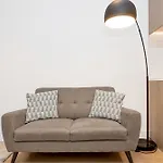 New Listing! 2Br Flat, Battersea Park Station 5 Mn