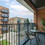 Luxury Two Bed Apartment Near The 02 Arena