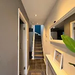 Cozy 4 Bedroom House In The Heart Of Brixton