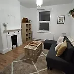 1Br Central Flat Perfect For All