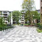 Lovely 2-Bed Apartment In London