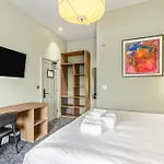 Clapham Guest House