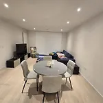 Luxe 2 Bedroom And Sofa Bed - Up To 6 Guests