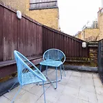 The Chelsea Nest - Stylish 2Bdr With Balcony