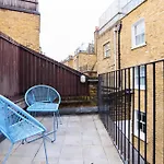The Chelsea Nest - Stylish 2Bdr With Balcony