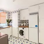 Modernized 2 Storey 2Br With Garden Near Angel St