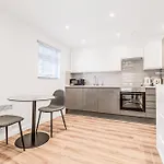 New Listing! Peaceful 1Br Flat In Clapham Common