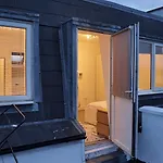 Luxury 4 Bedroom With Patio - 10 Min From Westfield Hr3