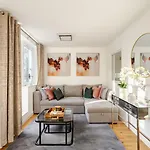 3 Bed Luxe And Cosy Maryleborne Retreat