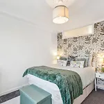 Spacious2Br-Balcony-Parking-25Mincentrallondon