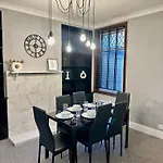 Holiday Home In Walthamstow