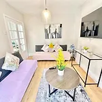 Hyde Park Comfortable Family Apartment