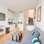 Charming 1-Bed Next To Portobello & Notting Hill