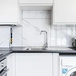 Spacious Islington Apartment