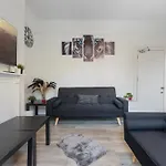 City Escape London - Spacious 4 Bedroom House