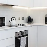 Gorgeous 1Br With Balcony, 2Min Tottenham Hale Tube