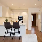 The Heathside Haven - Modern 3Bdr Home With Garden