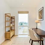 The Heathside Haven - Modern 3Bdr Home With Garden