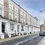Flat In Notting Hill