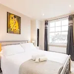 Flat In Notting Hill