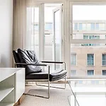 Comfy 2-Bedroom Apartment With Balcony