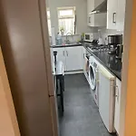 Central London 2 Bed Flat