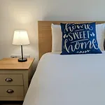 Charming 2-Bedroom Apartment Canary Wharf - London
