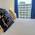 Charming 2-Bedroom Apartment Canary Wharf - London