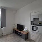 Newly Refurbished Flat In The Heart Of London